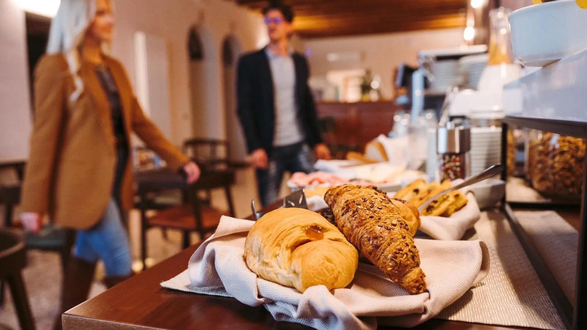 Hotel Roma تْشيتاديلاّ